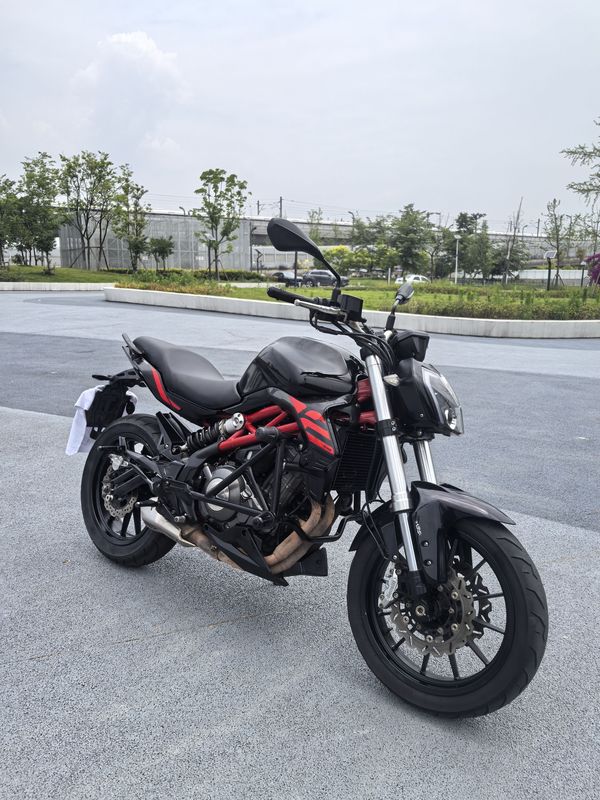 二手贝纳利蓝宝龙 BN302S