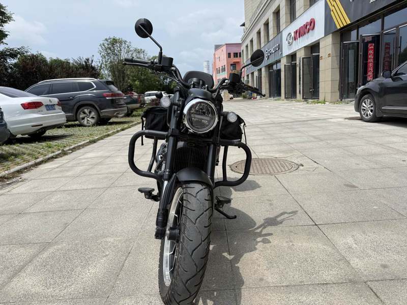 二手QJMOTOR闪300