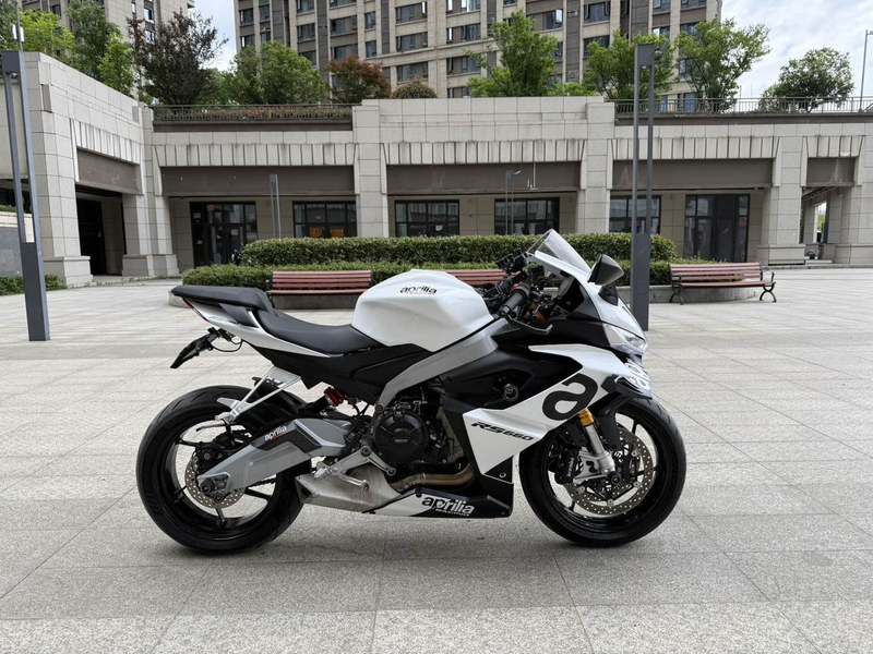 二手阿普利亚RS 660 