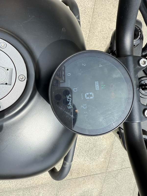 二手QJMOTOR闪300