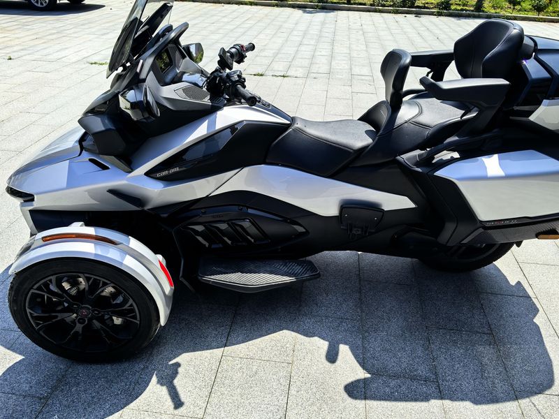 二手庞巴迪Spyder RT