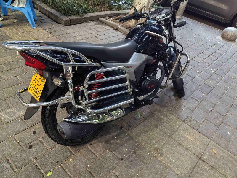 二手五羊本田CB150S雄帅
