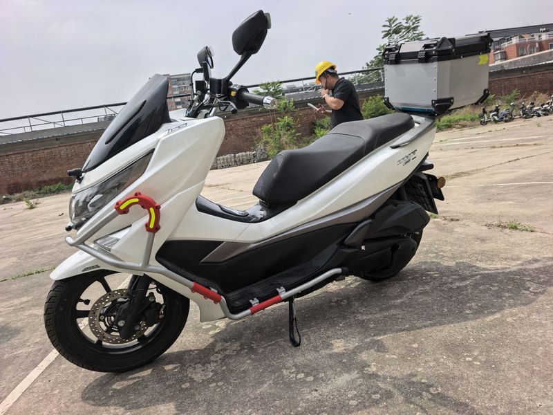 二手豪爵UHR150