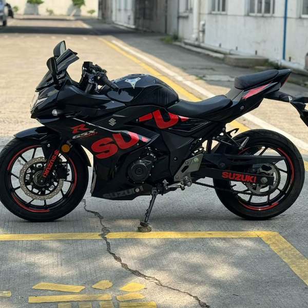 二手豪爵铃木GSX250R