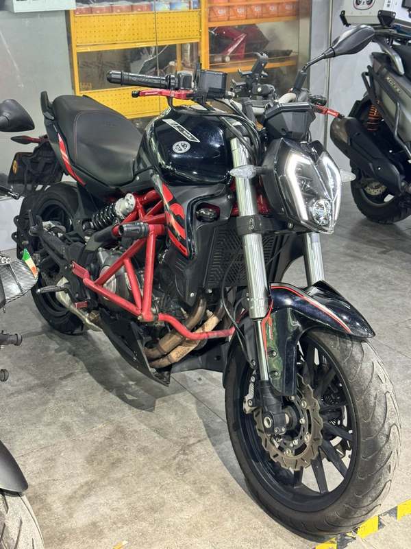 二手贝纳利蓝宝龙 BN302S