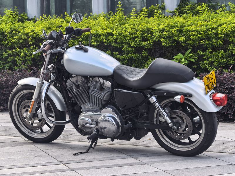 二手哈雷戴维森Iron883 硬汉