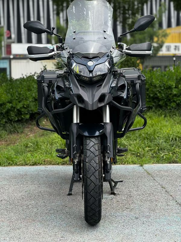 二手贝纳利金鹏 TRK502