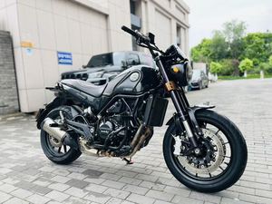 二手贝纳利幼狮 Leoncino 500
