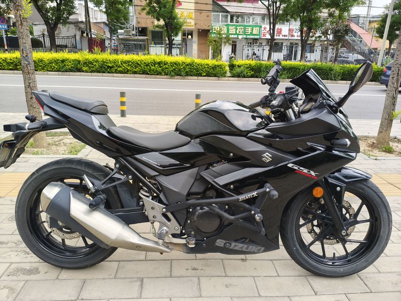 二手豪爵铃木GSX250R