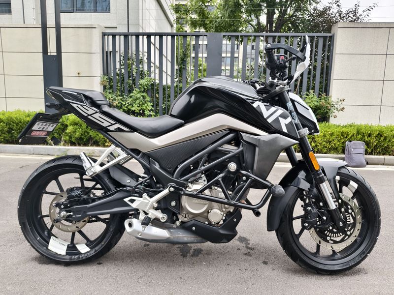 二手春风250NK