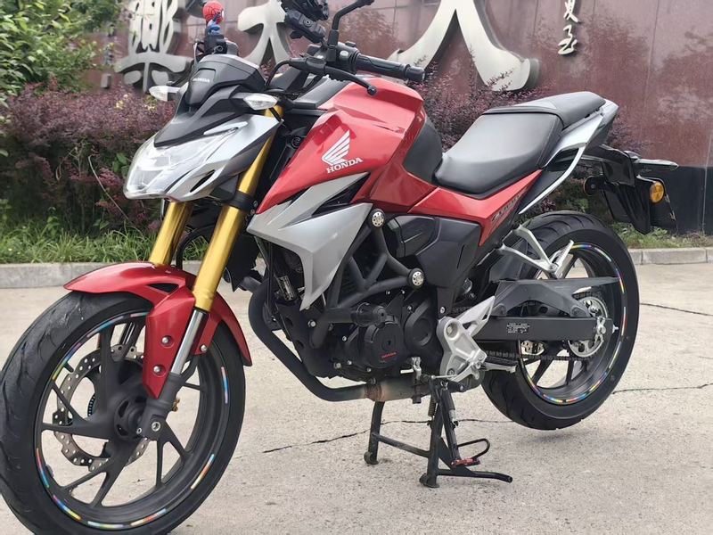 二手五羊本田CB190R 暴锋眼