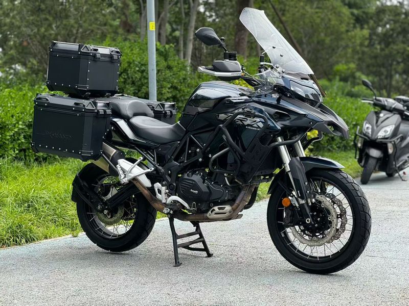 二手贝纳利金鹏 TRK502
