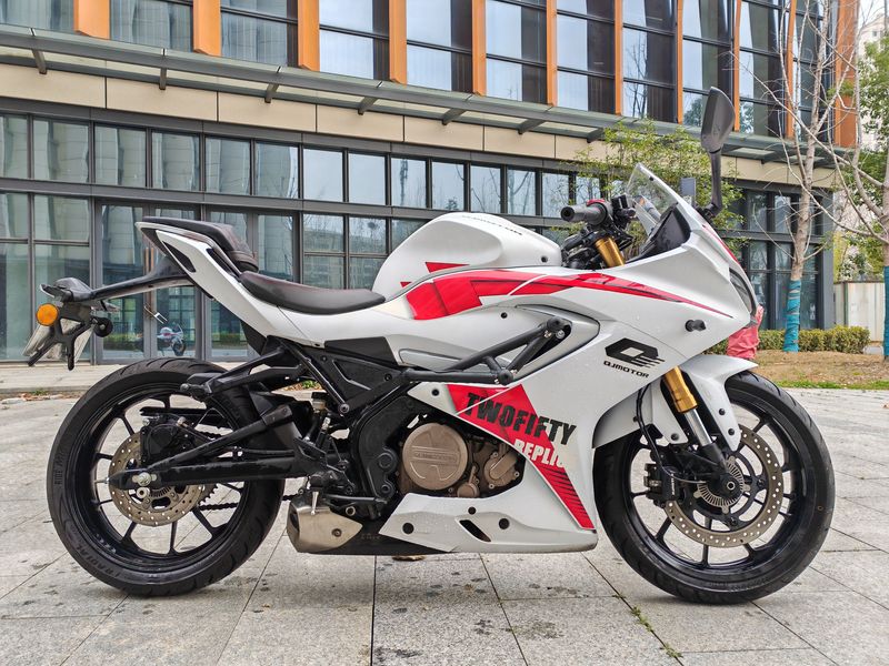 二手QJMOTOR赛250
