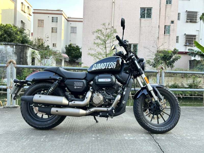 二手QJMOTOR闪300