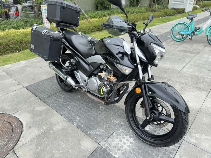 二手豪爵铃木骊驰 GW250