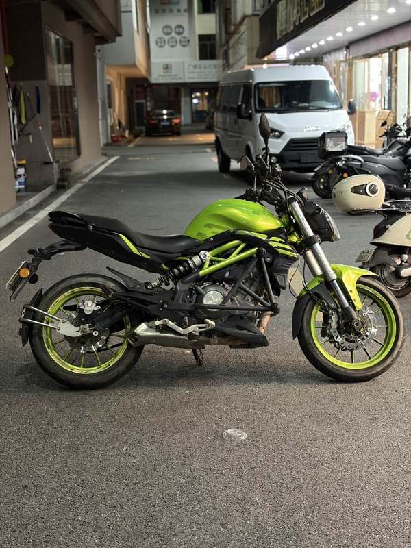 二手贝纳利蓝宝龙 BN302S