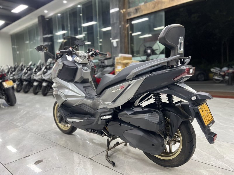 二手三阳哈士奇 Husky ADV300