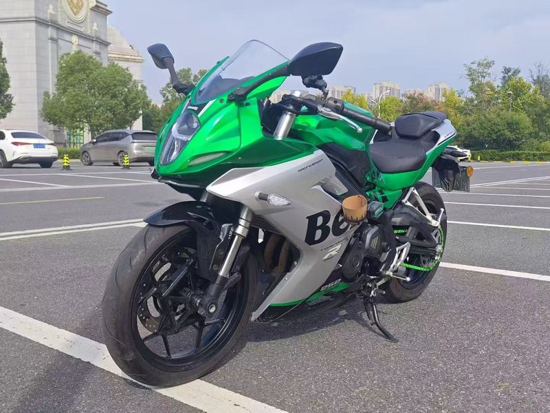 二手贝纳利龙卷风 Tornado 252R