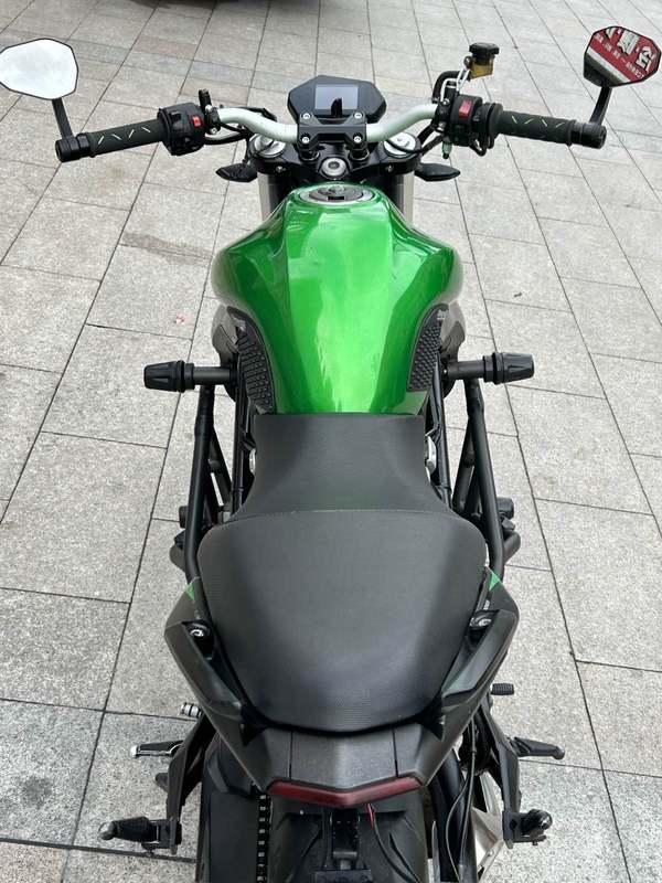 二手贝纳利蓝宝龙 BN302S