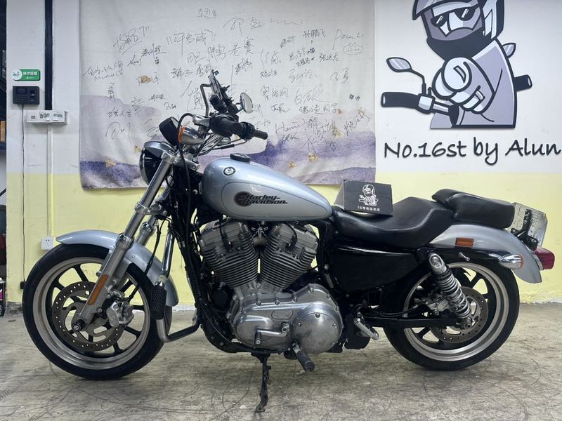 二手哈雷戴维森883L SuperLow