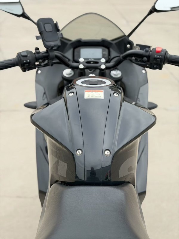 二手济南铃木极客飒 Gixxer 155