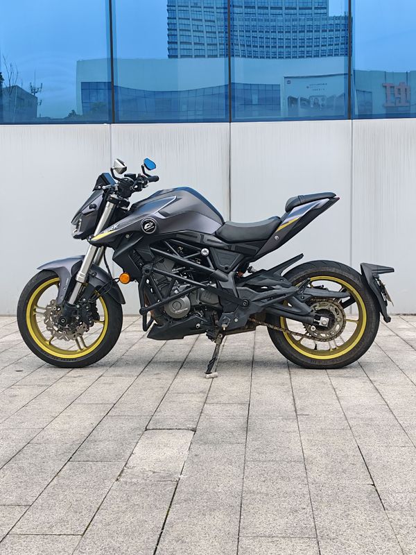 二手QJMOTOR追350