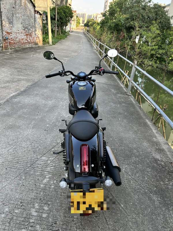 二手QJMOTOR闪300