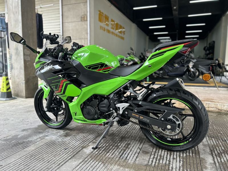 二手川崎Ninja 400