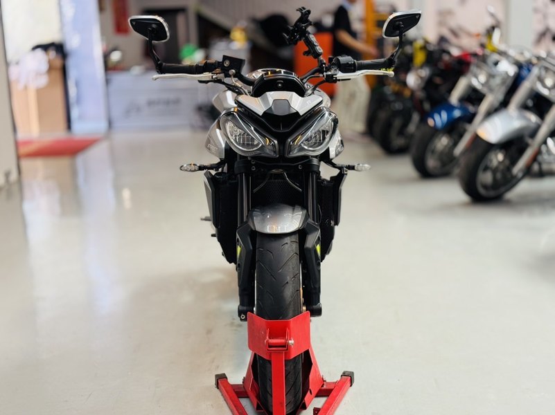 二手凯旋Street Triple 765