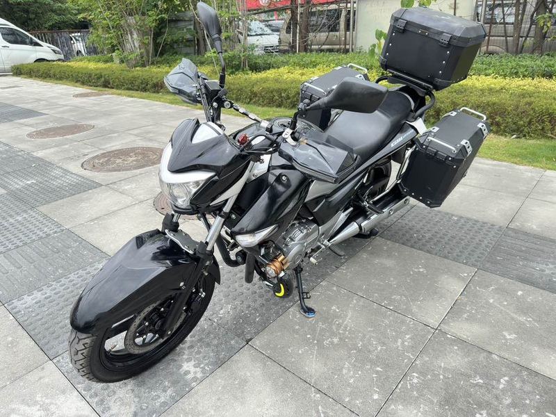 二手豪爵铃木骊驰 GW250