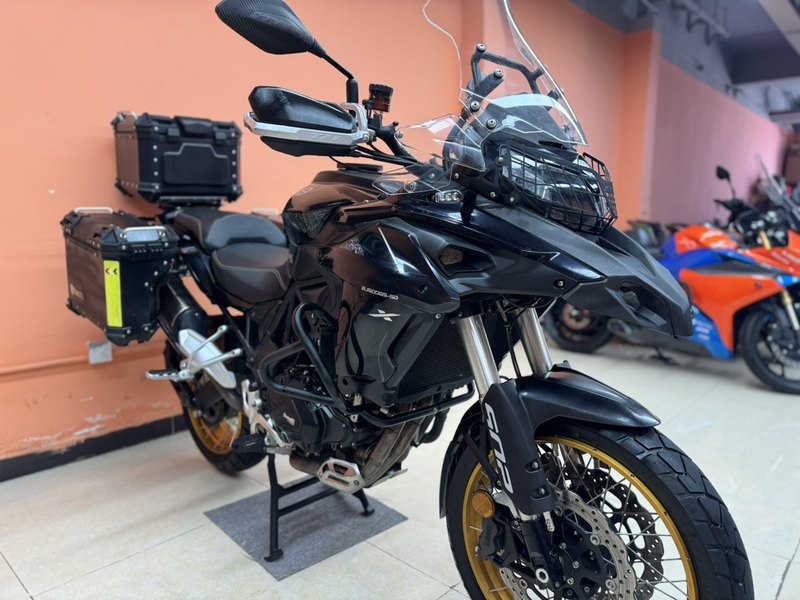 二手贝纳利金鹏 TRK502