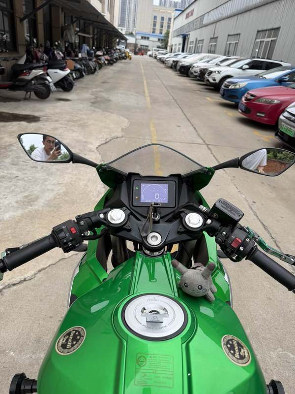 二手贝纳利龙卷风 Tornado 252R