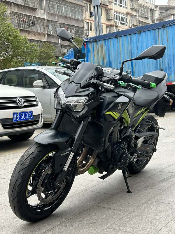 二手川崎Z900