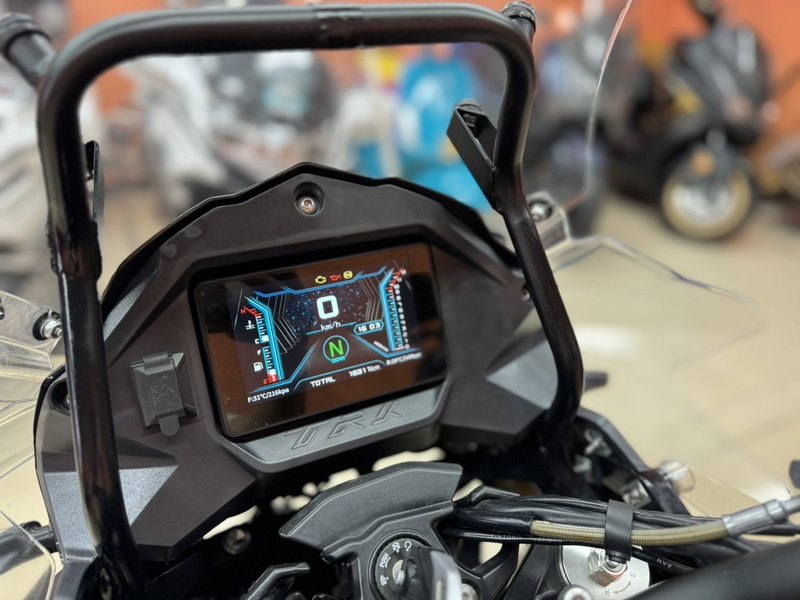 二手贝纳利金鹏 TRK502