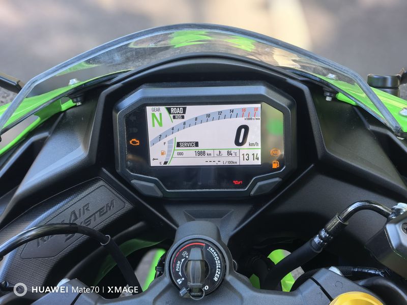 二手川崎ZX-4R
