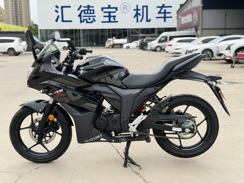 二手济南铃木极客飒 Gixxer 155