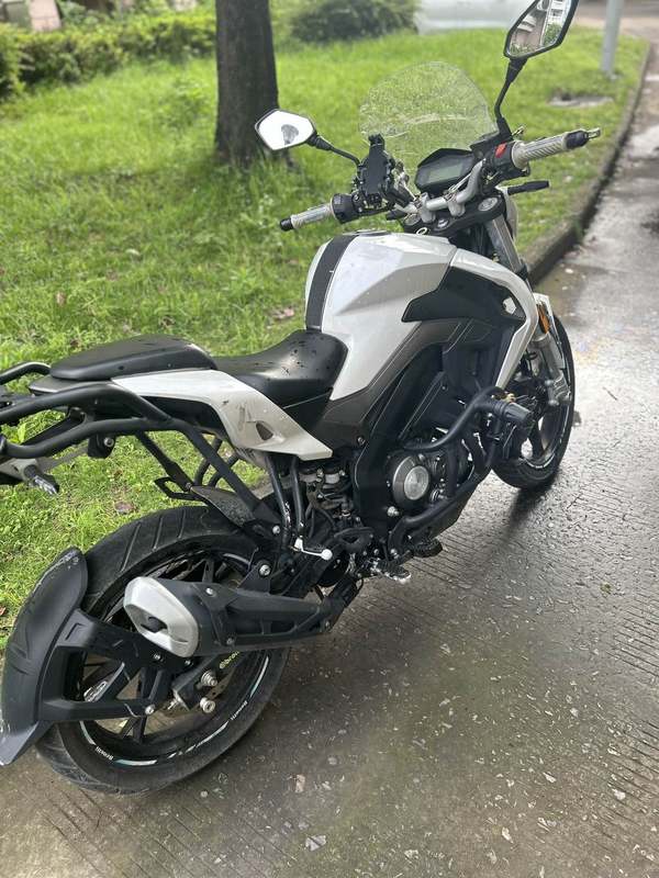 二手贝纳利小迅龙 BN150S