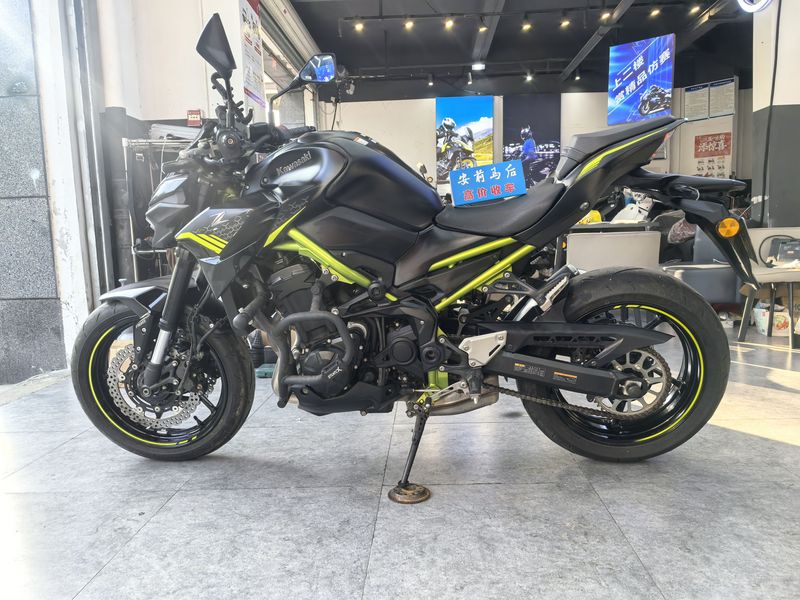 二手川崎Z900