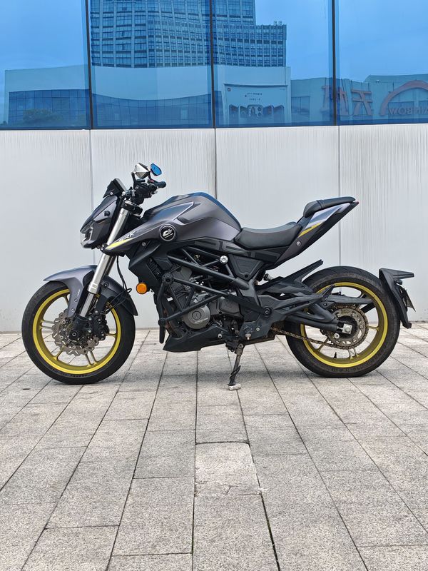 二手QJMOTOR追350