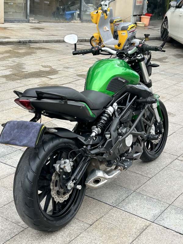 二手贝纳利蓝宝龙 BN302S