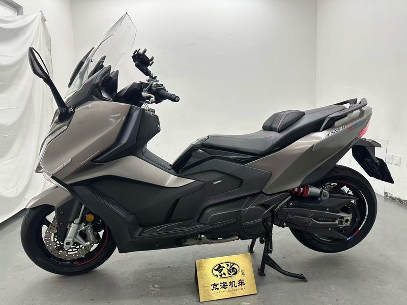 二手光阳AK550