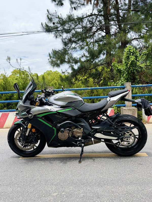 二手QJMOTOR赛600
