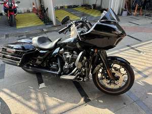 二手哈雷戴维森公路滑翔 Road Glide