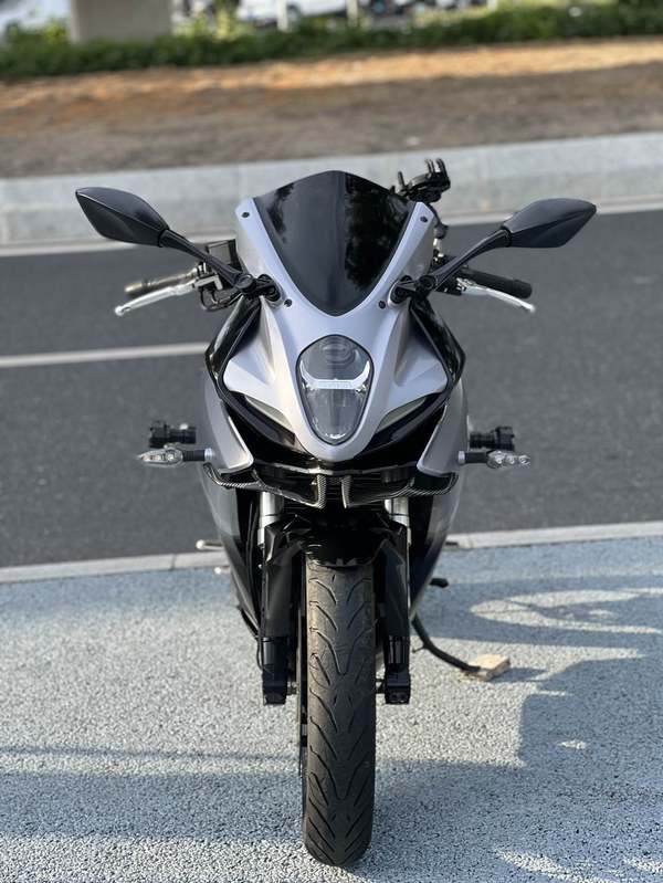二手贝纳利龙卷风 Tornado 252R