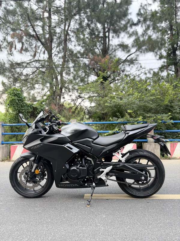 二手本田CBR400R