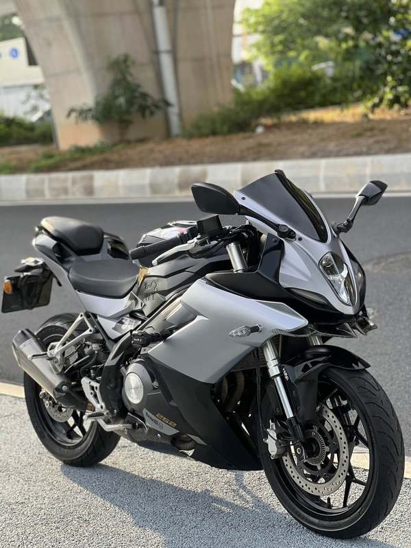 二手贝纳利龙卷风 Tornado 252R