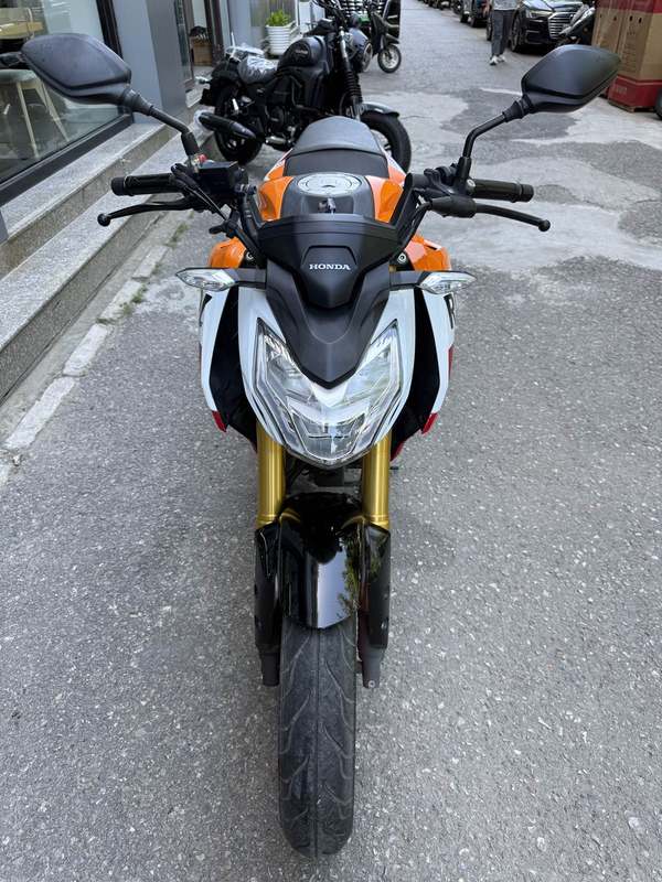 二手五羊本田CB190R 暴锋眼