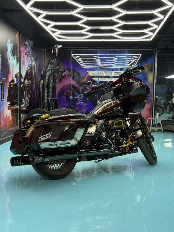 二手哈雷戴维森公路滑翔 Road Glide