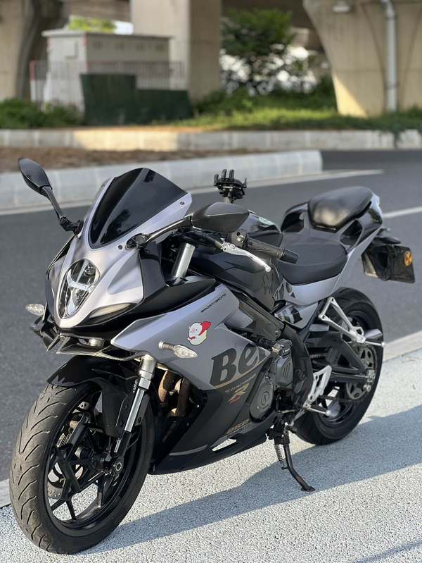 二手贝纳利龙卷风 Tornado 252R