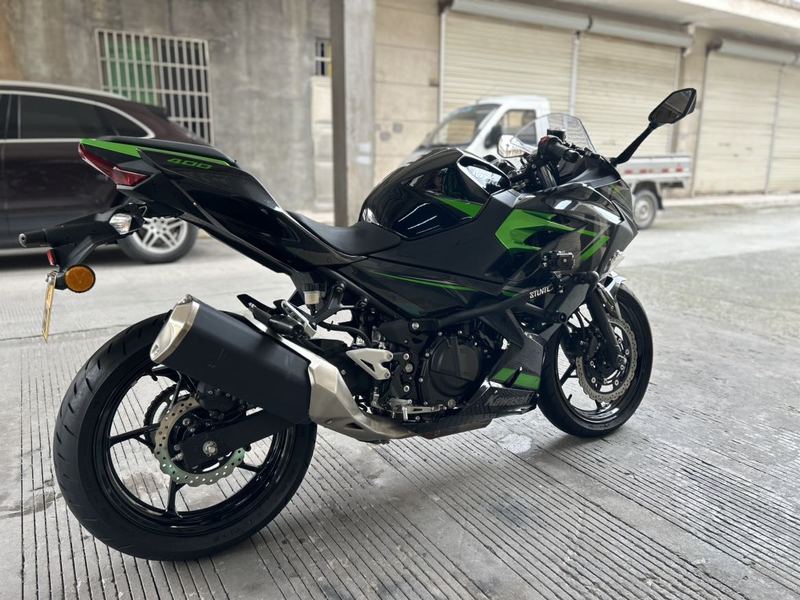 二手川崎Ninja 400